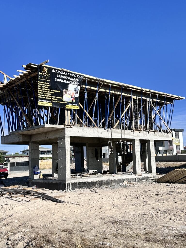 Kayseri gesi bölgesinde sayın MİMAR BURHANETTİN ÇAVDAROĞLU beyin villasını bir ay için de teslim etmenin sevincini yaşıyorz. Yapımız Burhanettin neye hayırlı olsun dileklerimizle